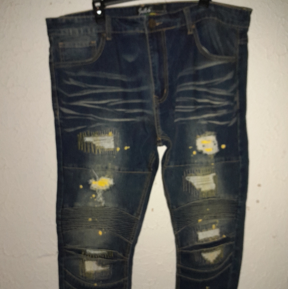 Stylish Blue Distressed Jeans